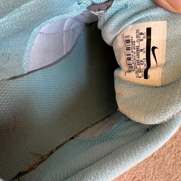 Nike Alvord 8 Women's Trail Running Hiking Shoes Size 8.5 Gray Blue Red - Picture 10 of 10